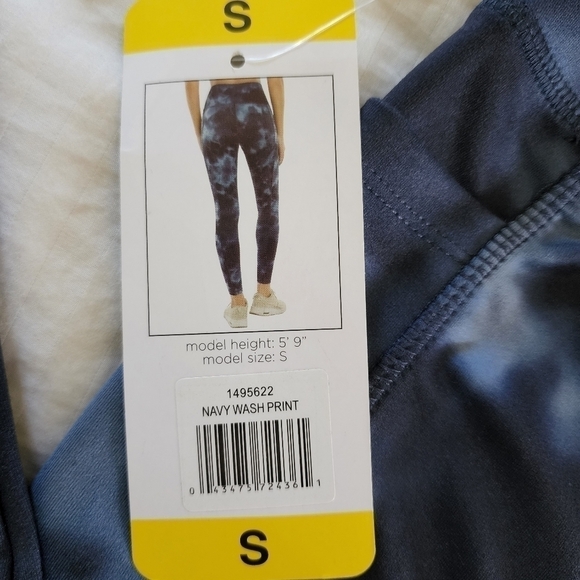 Danskin cloudy navy wash print work out leggings size small - Picture 5 of 5